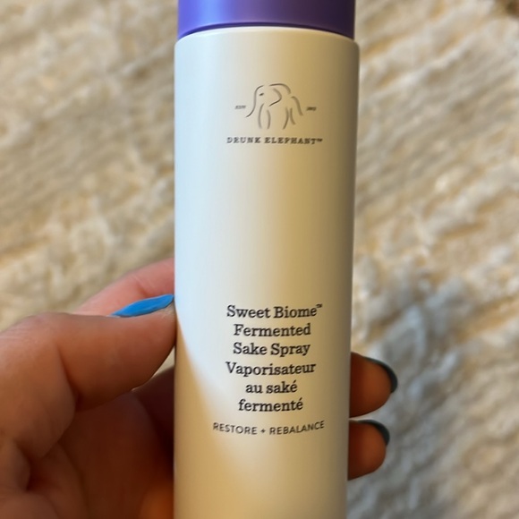 Drunk elephant face spray - Picture 2 of 5
